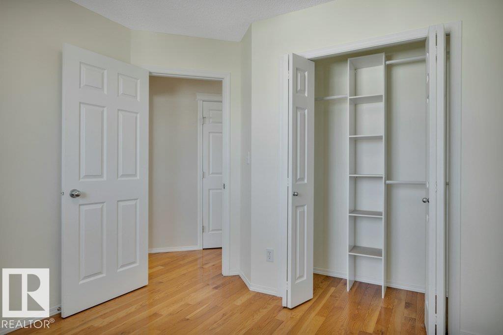 7948 13 AV SW - Image 33