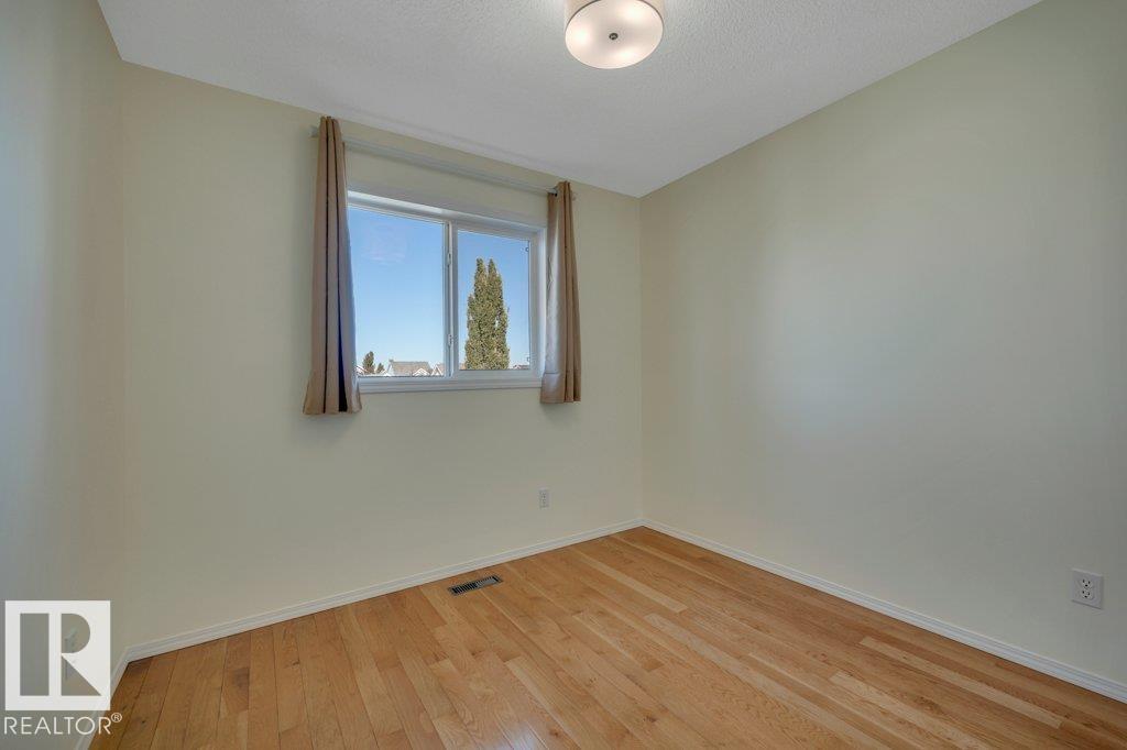 7948 13 AV SW - 34