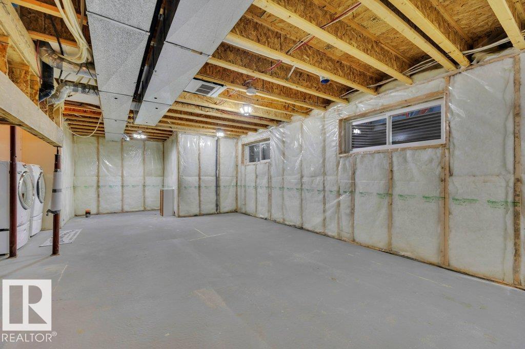 7948 13 AV SW - Image 43