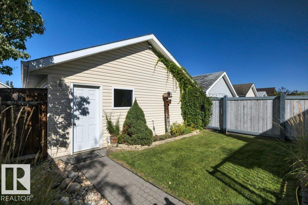 7948 13 AV SW - Image 48