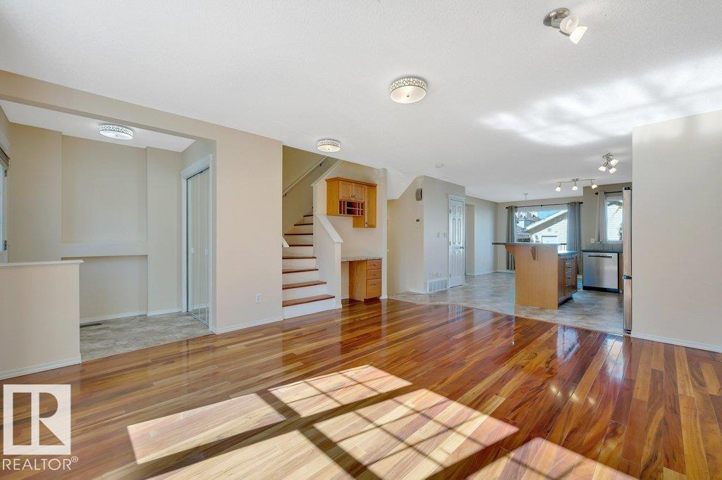 7948 13 AV SW - 9