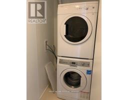 2412 - 1 Bloor Street E, Toronto, ON M4W1A9 Photo 9