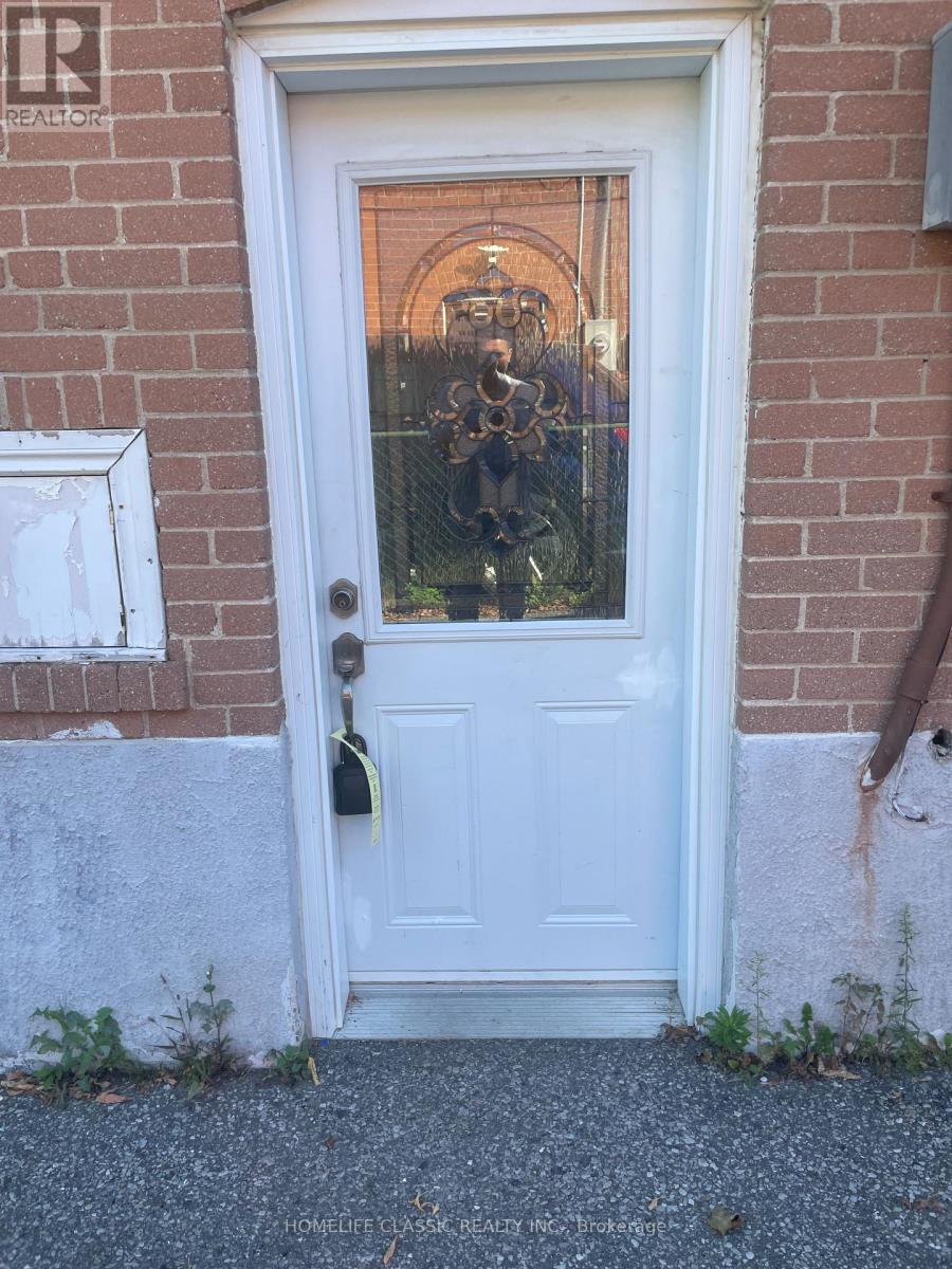 Photo of 31 Madawaska Avenue
