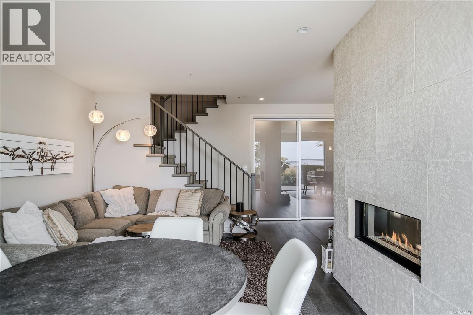 #111 744 Handy Rd - 43