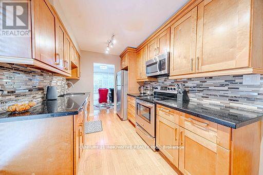 1764 LISTOWELL CRESCENT - 15