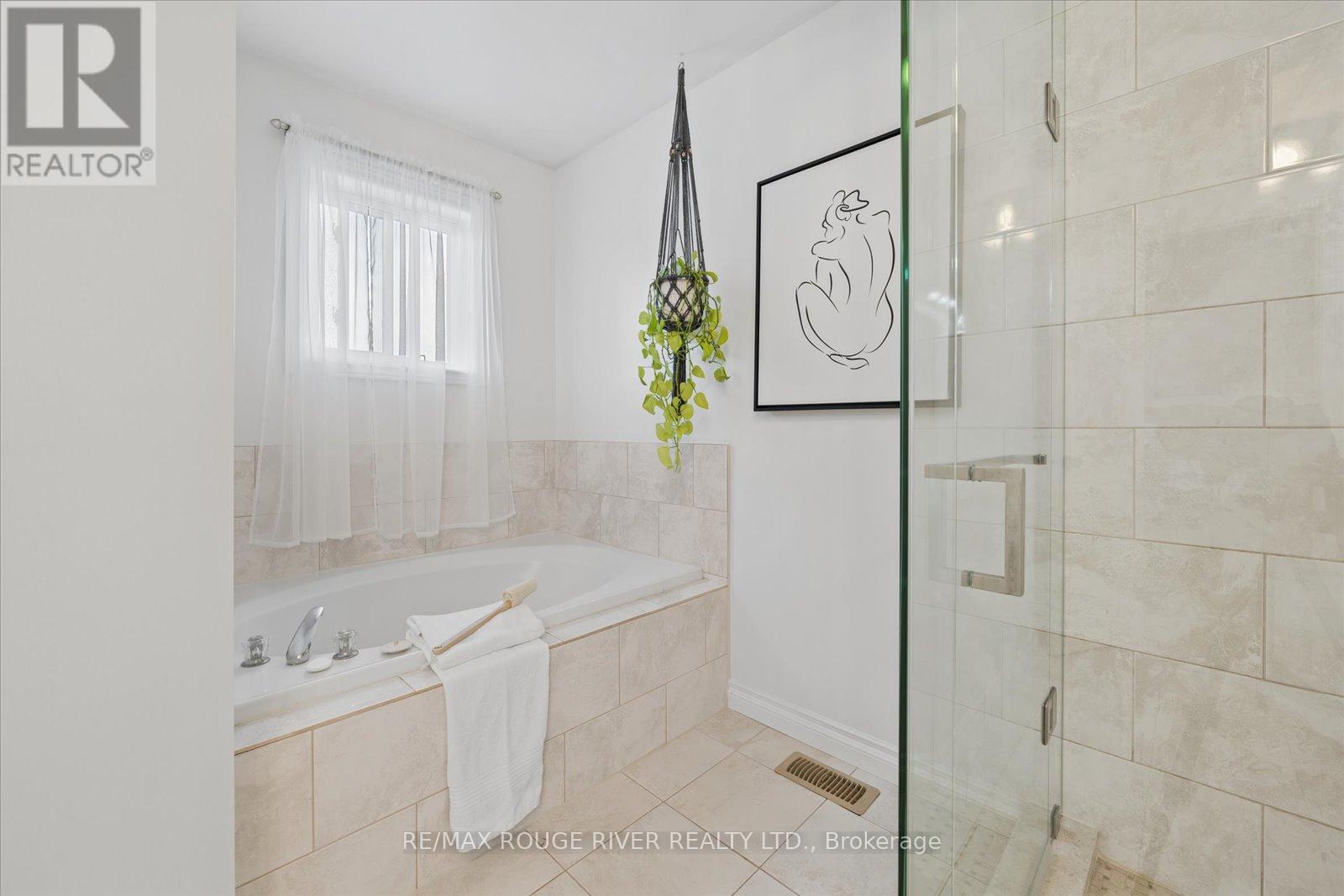 84 BEDELL CRESCENT - Image 24