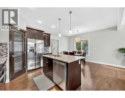 Primary Bedroom - 28 Evansborough Gate Nw, Calgary, AB T3P0M2 Photo 8