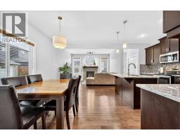 4pc Bathroom - 28 Evansborough Gate Nw, Calgary, AB T3P0M2 Photo 14