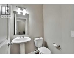 4pc Bathroom - 92 Everglen Close Sw, Calgary, AB T2Y0G6 Photo 17