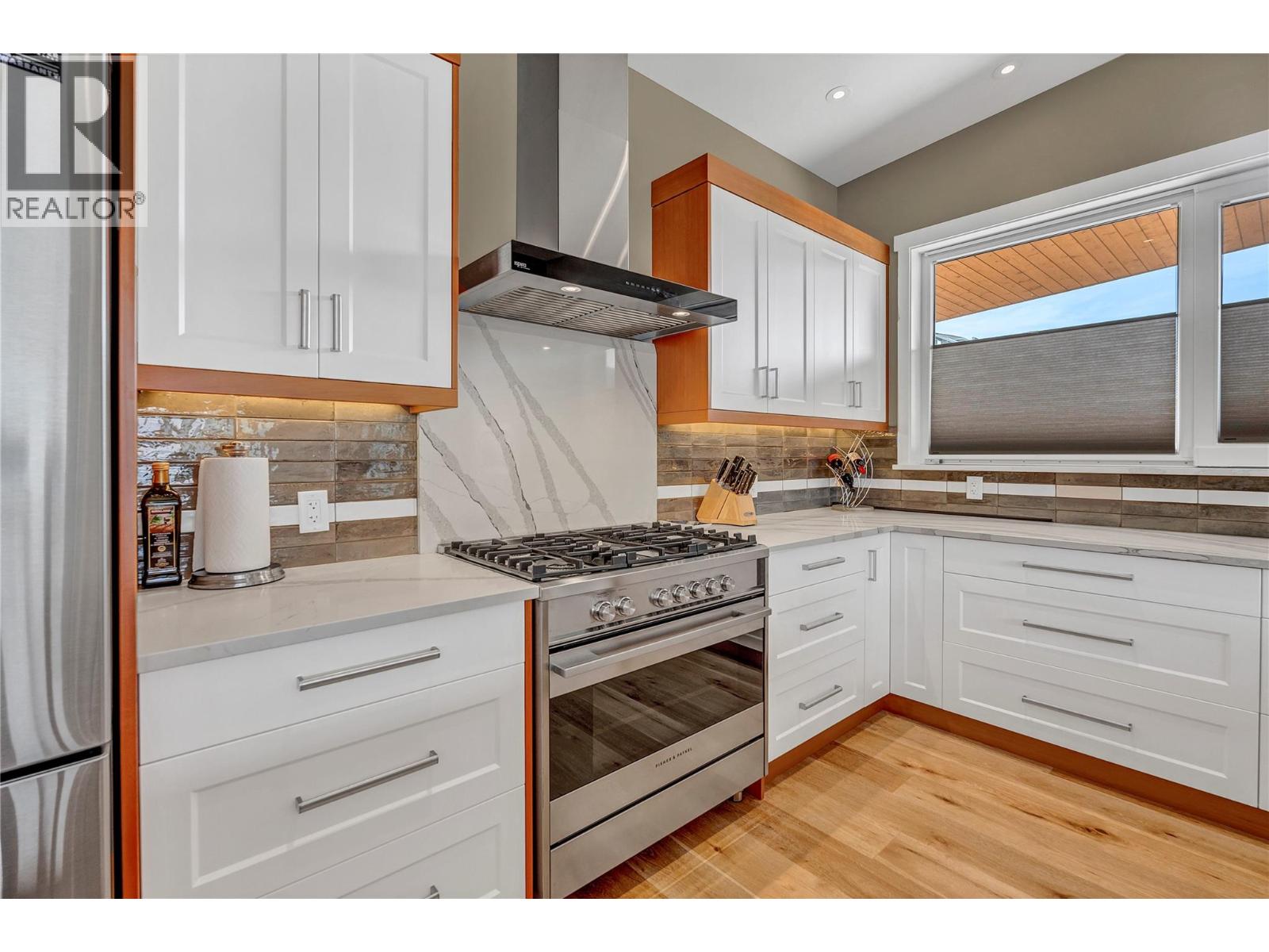 3984 Finnerty Road - 31