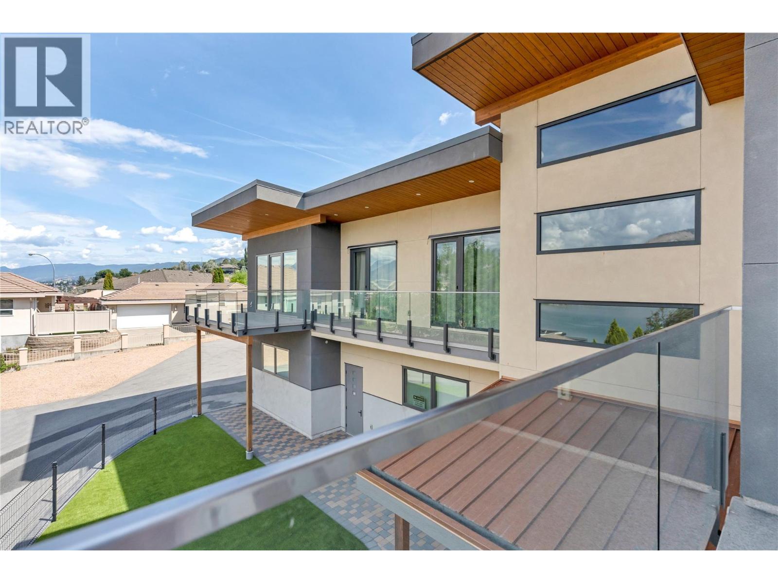 3984 Finnerty Road - Image 47