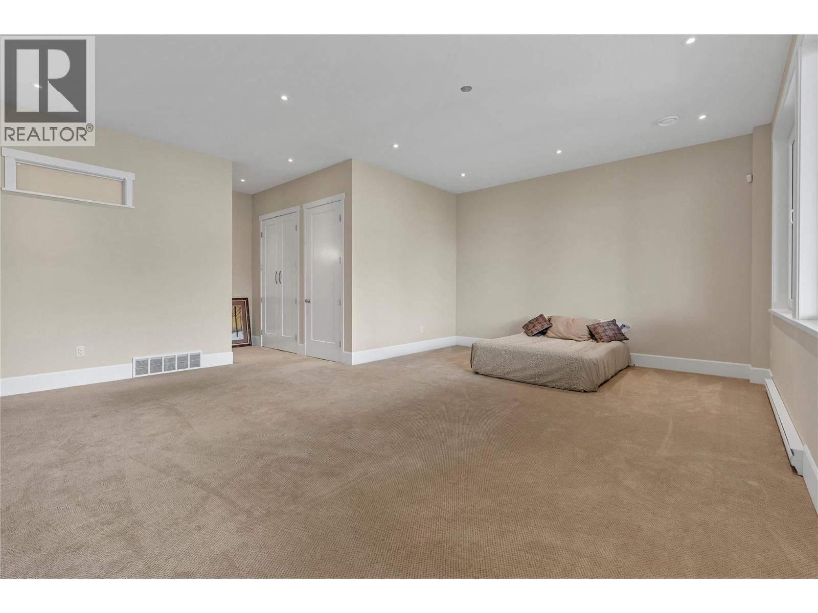 3984 Finnerty Road - 19