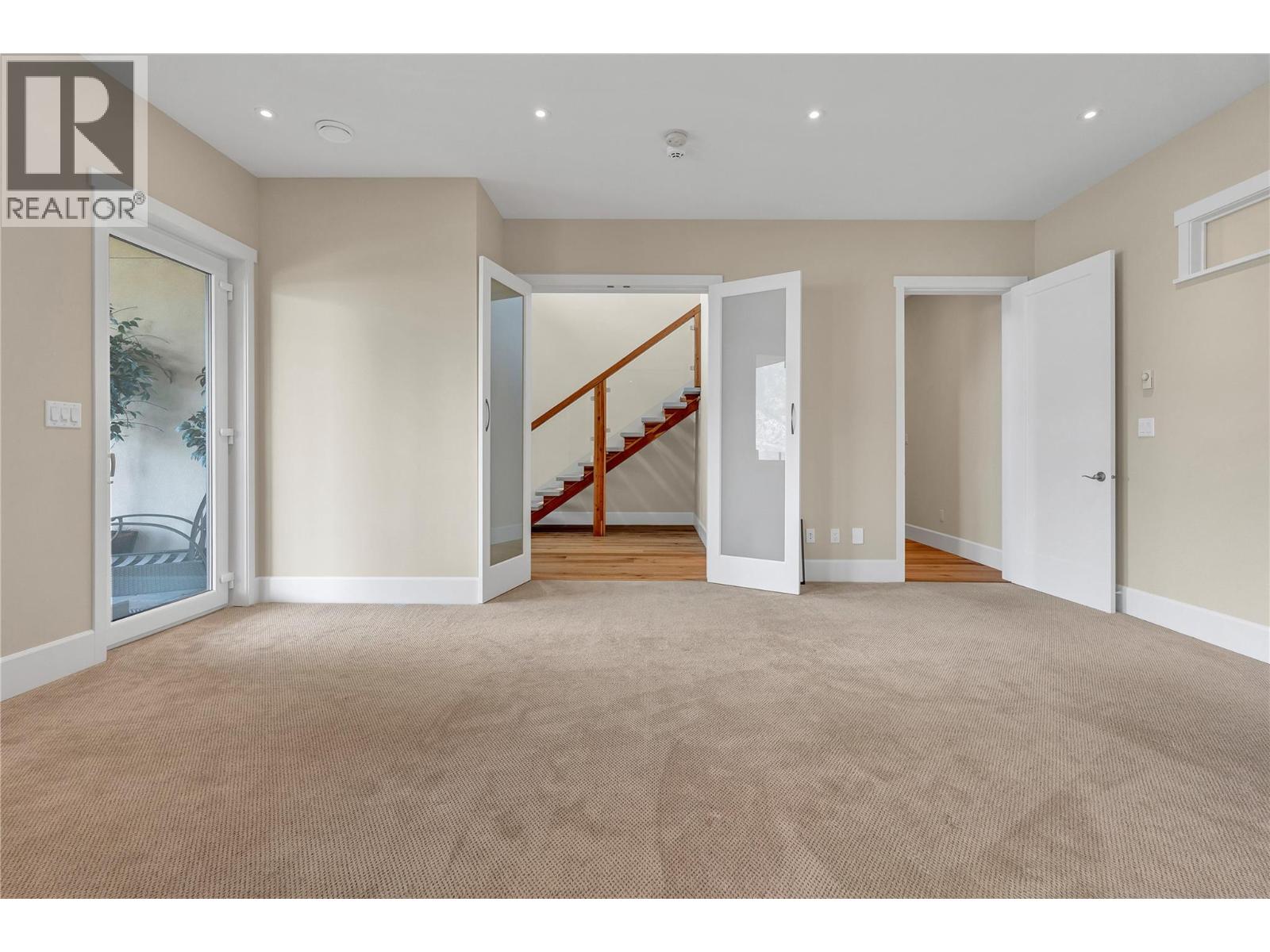3984 Finnerty Road - 18