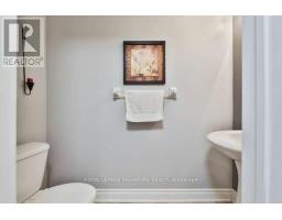 488 Foxcroft Boulevard, Newmarket, ON L3X3L7 Photo 22