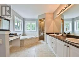 488 Foxcroft Boulevard, Newmarket, ON L3X3L7 Photo 28