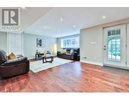488 Foxcroft Boulevard, Newmarket, ON L3X3L7 Photo 37