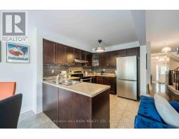 Bedroom 4 - 399 Reeves Way Boulevard, Whitchurch Stouffville, ON L4A0H3 Photo 8