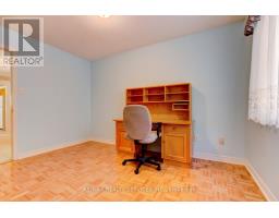 10 Brent Road, East Gwillimbury, ON L9N1R9 Photo 32