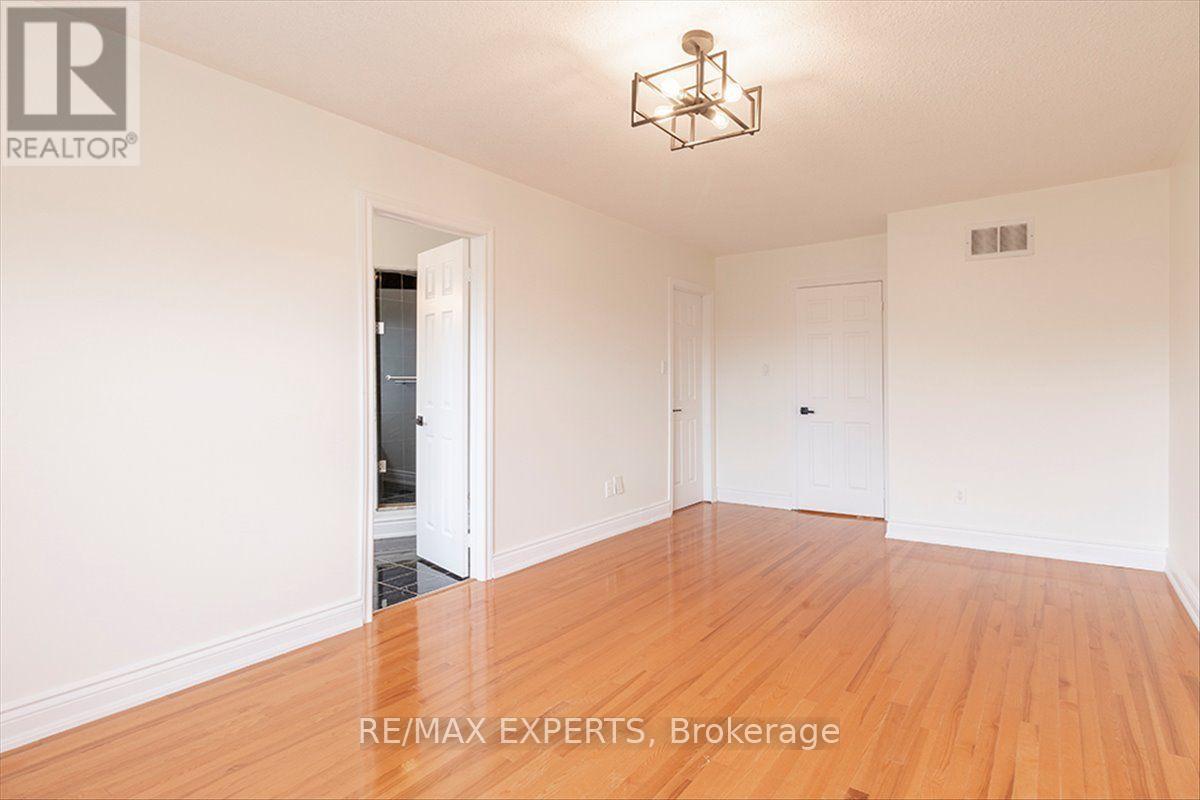 104 ECHO RIDGE CRESCENT - Image 27