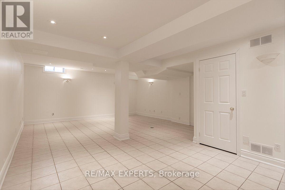 104 ECHO RIDGE CRESCENT - Image 32