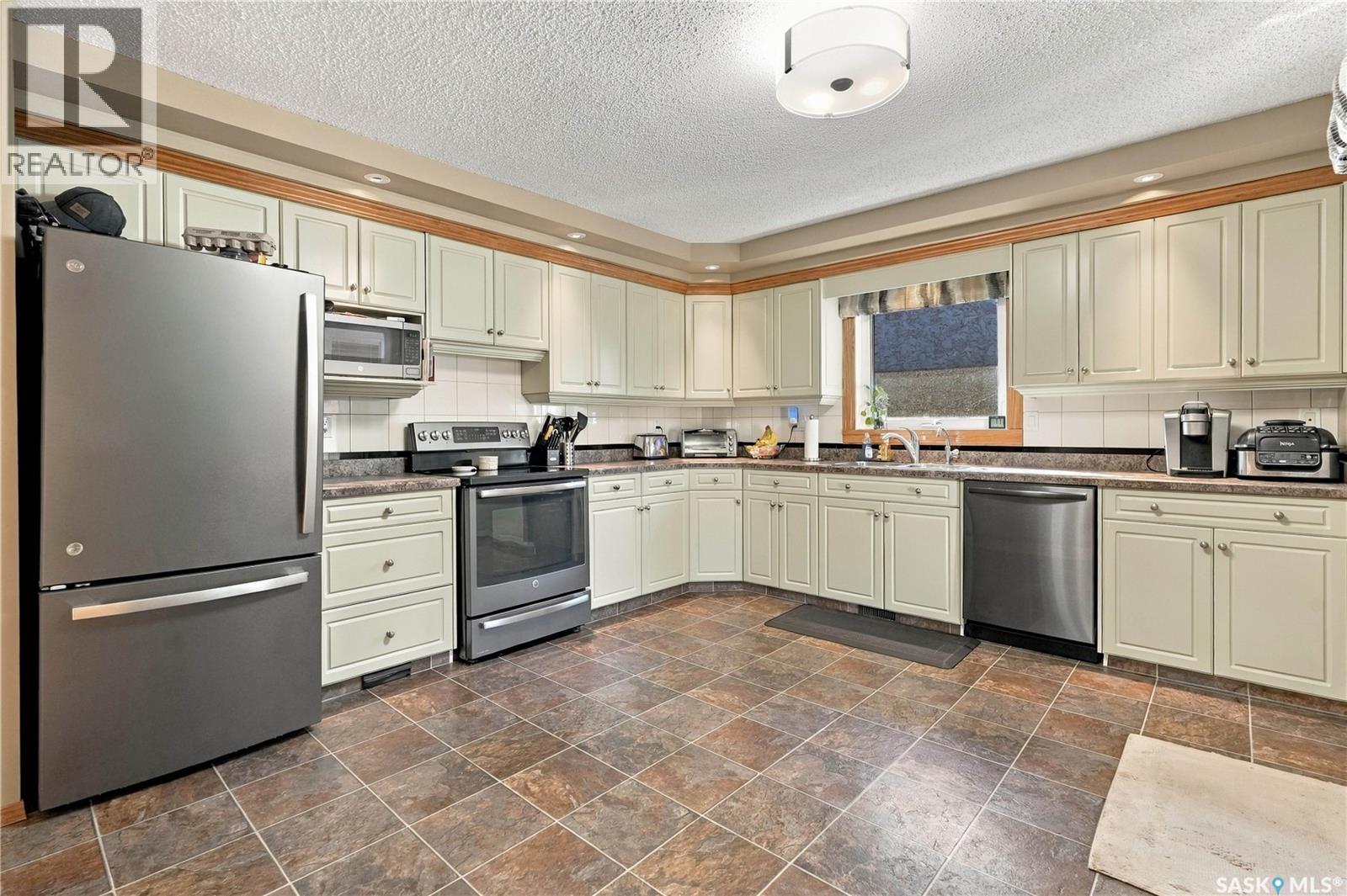246 Hansen DRIVE, Regina — photo 14