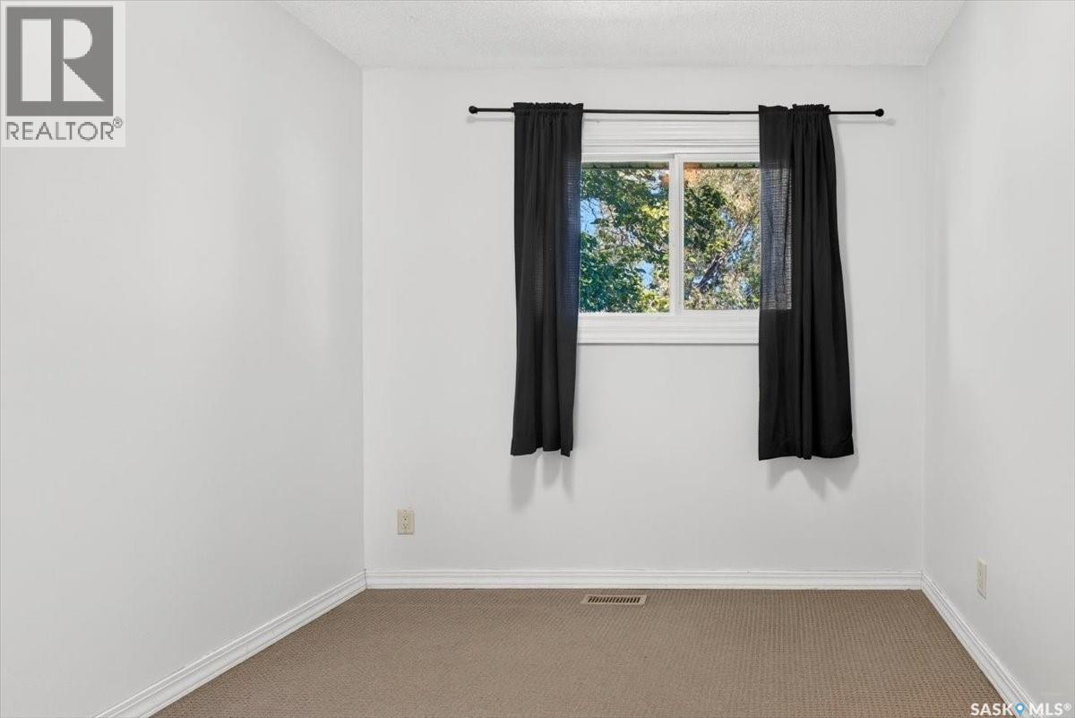 #3830 CASTLE ROAD - 23