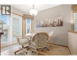 Bedroom - 18 Greencrest Bay, Regina, SK S4S7E9 Photo 13