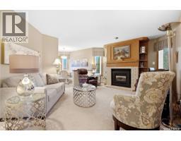 Bedroom - 18 Greencrest Bay, Regina, SK S4S7E9 Photo 14