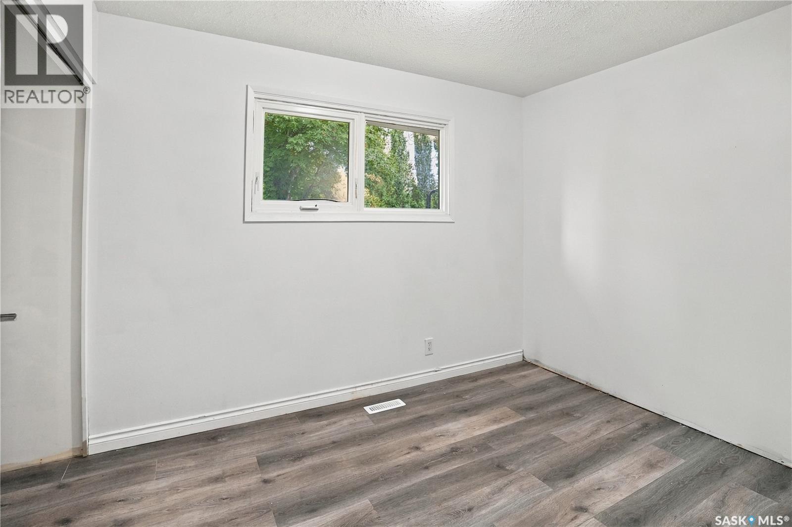 8922 Thomas AVENUE, North Battleford — photo 10