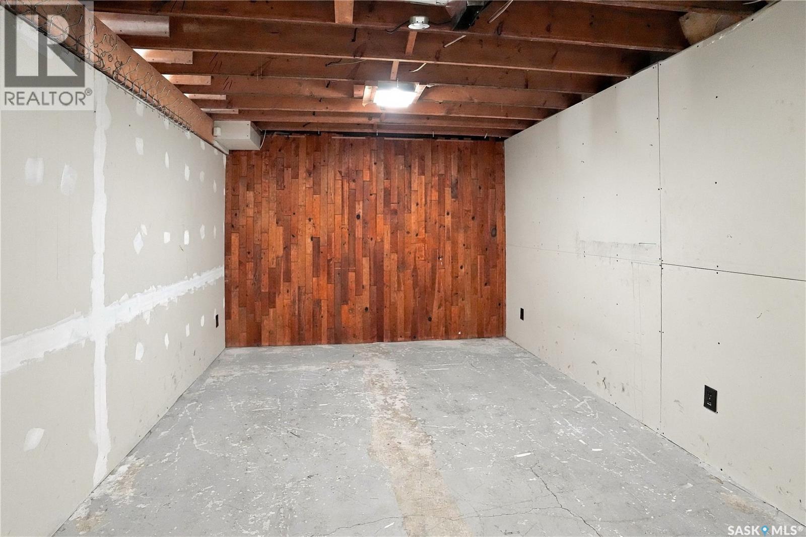 8922 Thomas AVENUE - 16