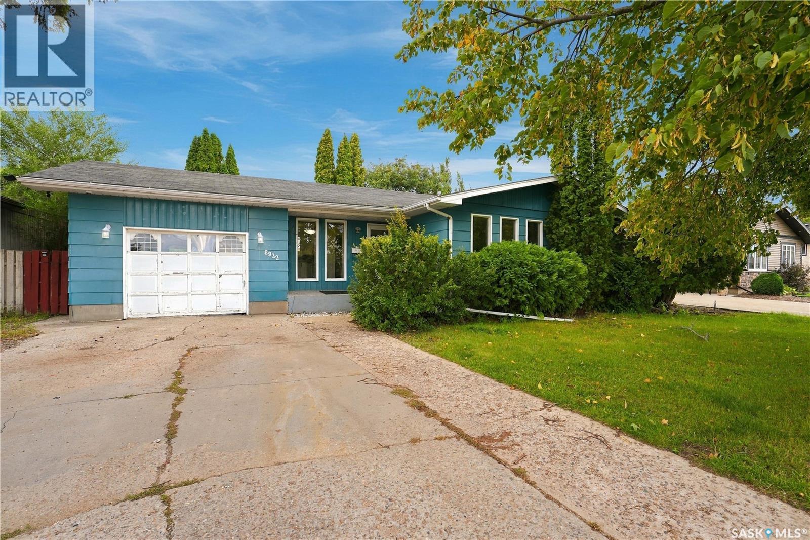 8922 Thomas AVENUE, North Battleford — photo 2