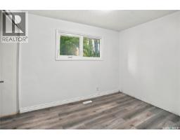 Laundry room - 8922 Thomas Avenue, North Battleford, SK S9A3H5 Photo 10