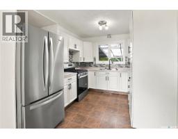 4pc Bathroom - 8922 Thomas Avenue, North Battleford, SK S9A3H5 Photo 6