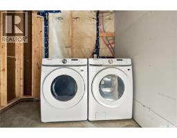 2716 Winnipeg Street, Regina, SK S4P1H9 Photo 42