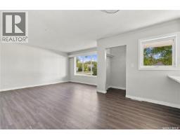 4pc Bathroom - 2716 Winnipeg Street, Regina, SK S4P1H9 Photo 6