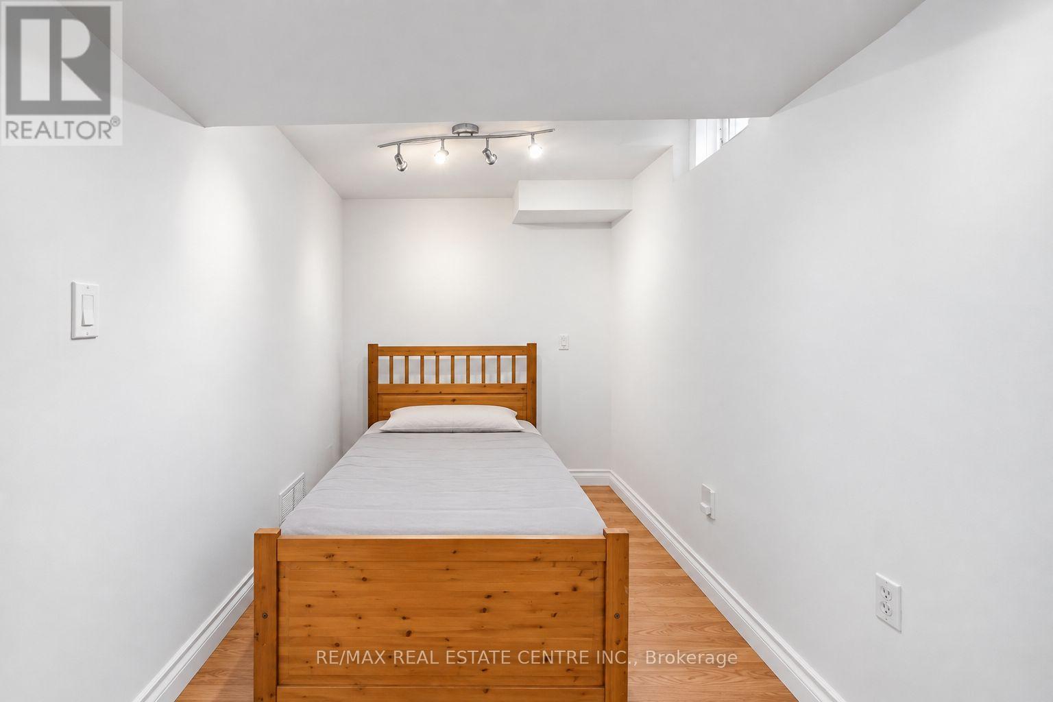 13 DALZELL AVENUE - Image 29