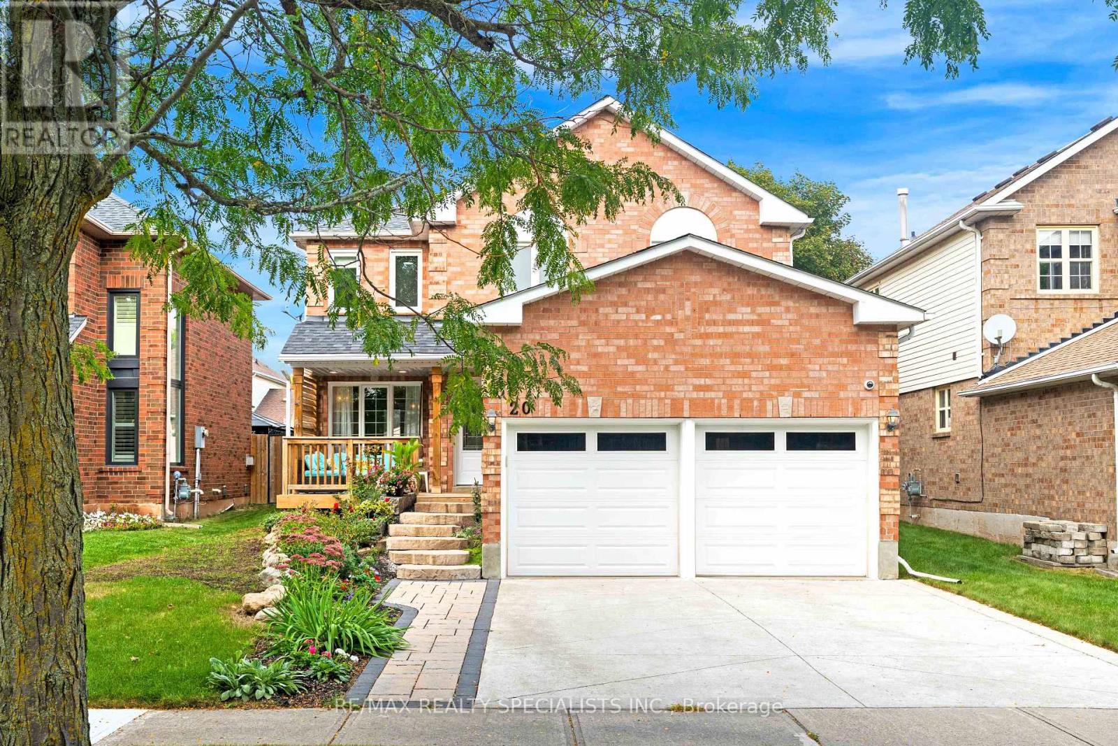 20 MCCULLOUGH CRESCENT