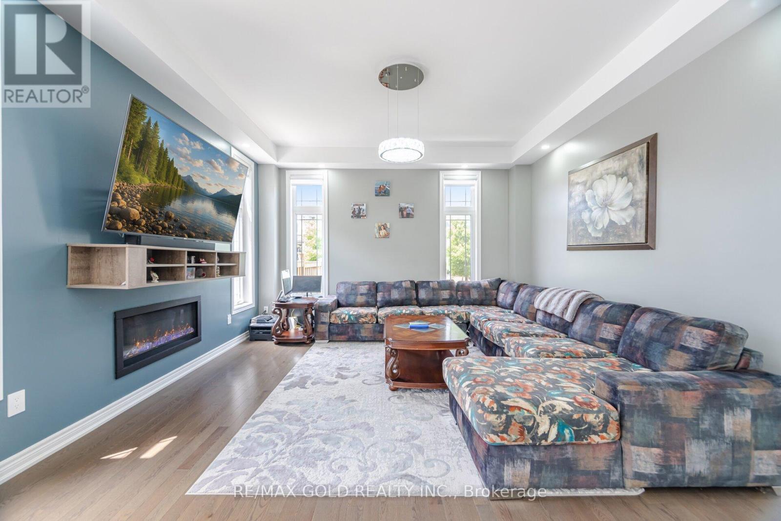 54 ASH HILL AVENUE, Caledon (Caledon East) — photo 11