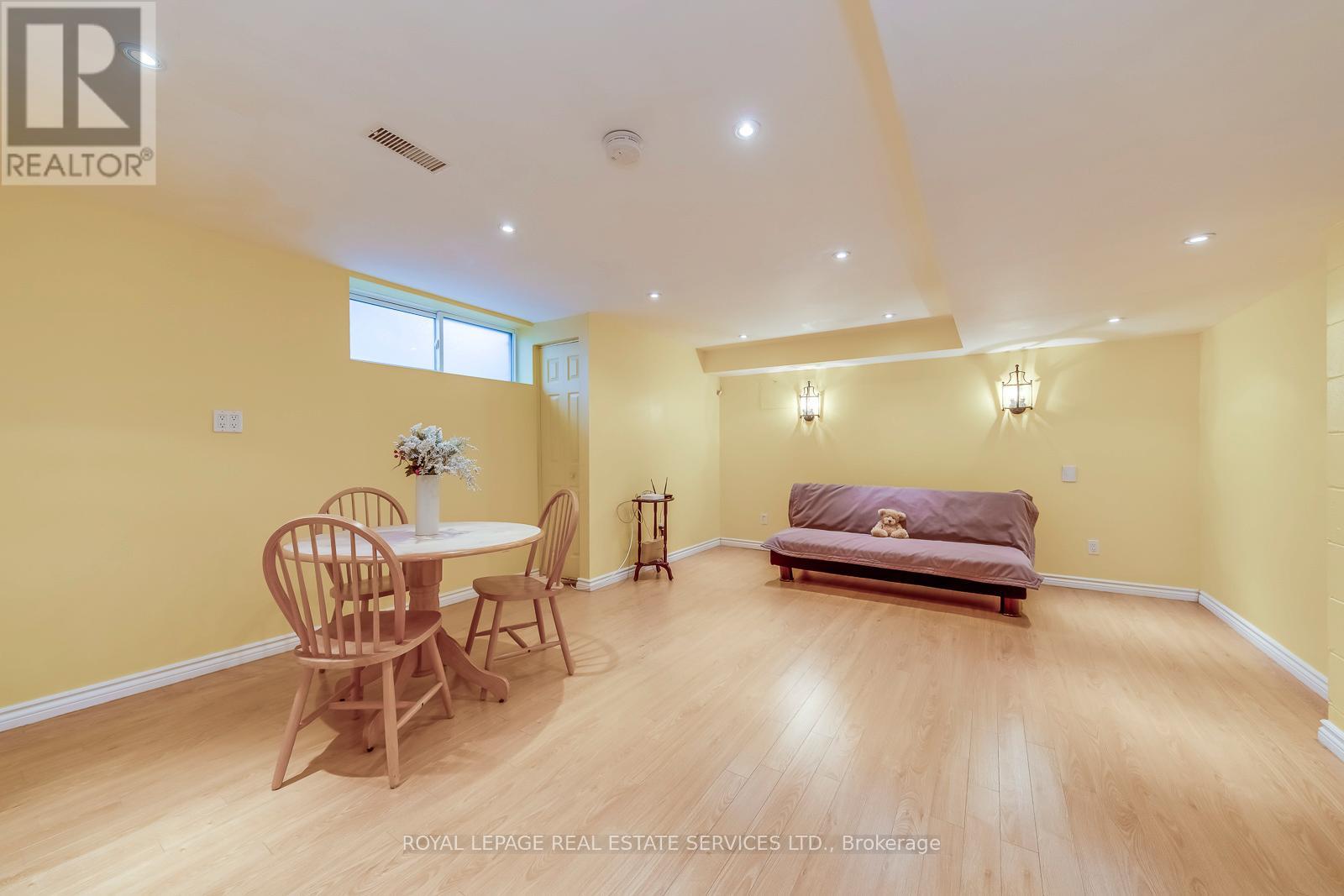 1607 EWALD ROAD - 23