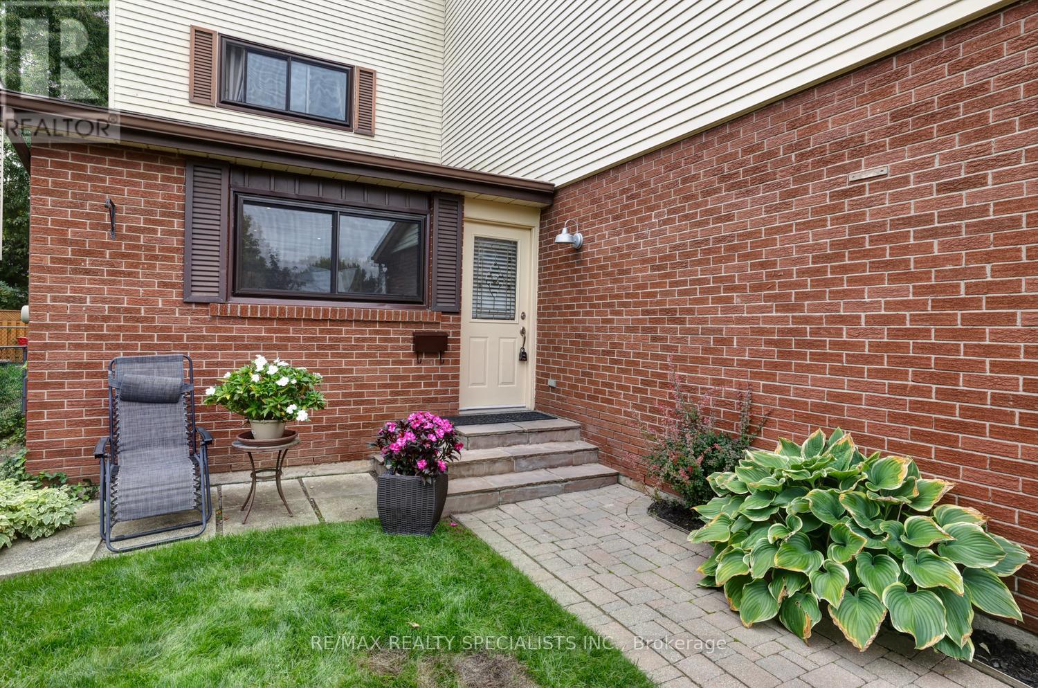 2442 BASSWOOD CRESCENT, Mississauga (Erin Mills) — photo 4