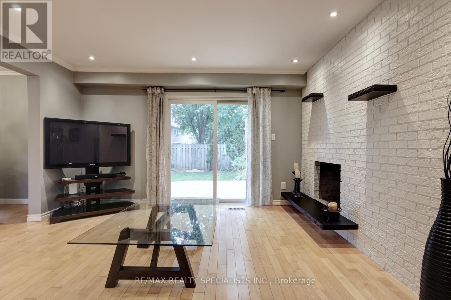 2442 BASSWOOD CRESCENT, Mississauga (Erin Mills) — photo 7