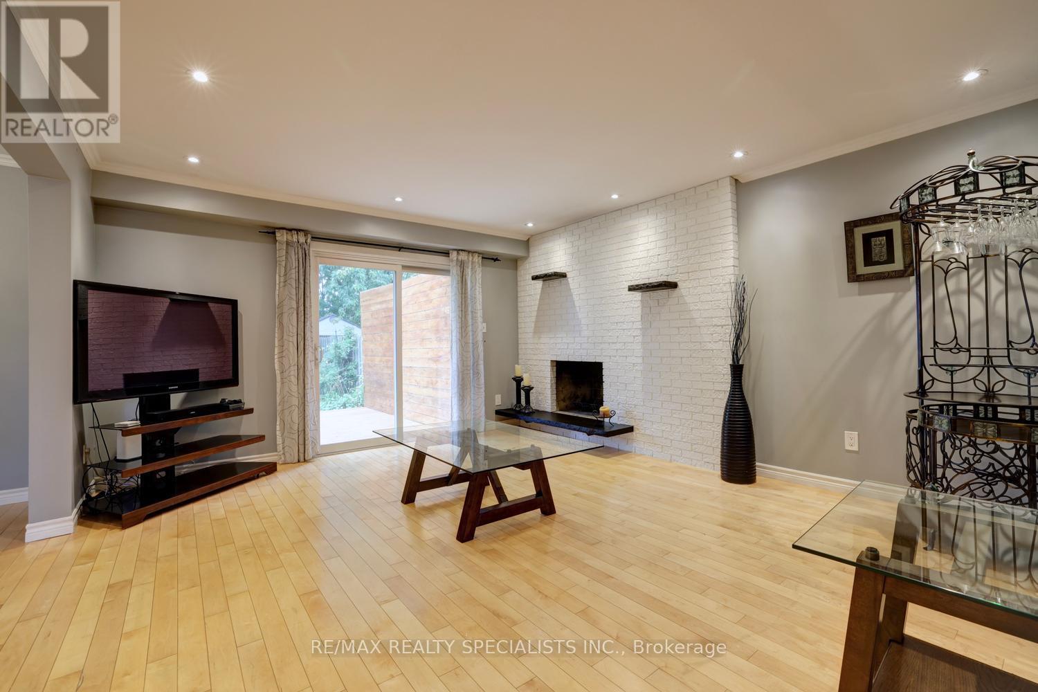 2442 BASSWOOD CRESCENT, Mississauga (Erin Mills) — photo 8