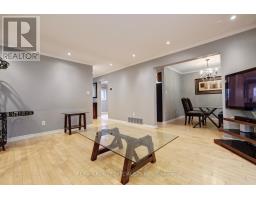 2442 Basswood Crescent, Mississauga, ON L5L1Y1 Photo 12