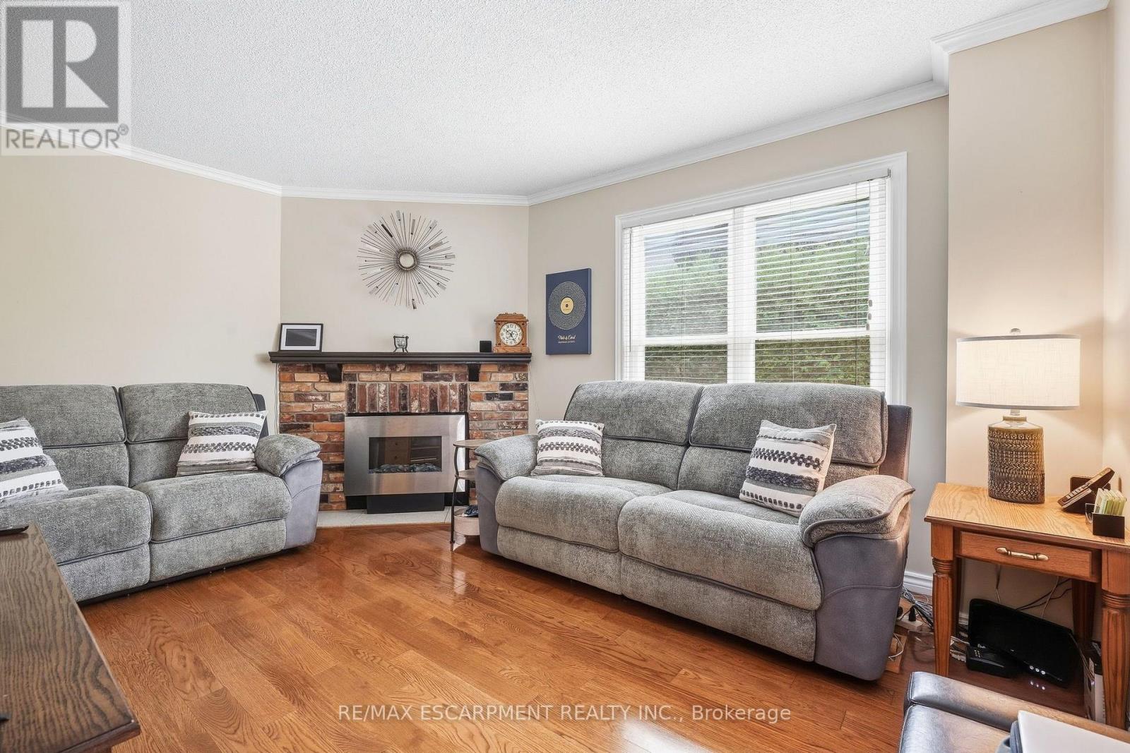 607 CLOVER PARK CRESCENT - 18