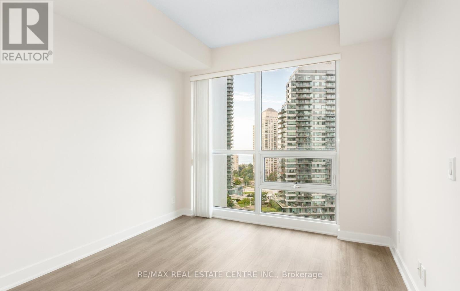 #1602 2220 LAKESHORE BOULEVARD W - 18