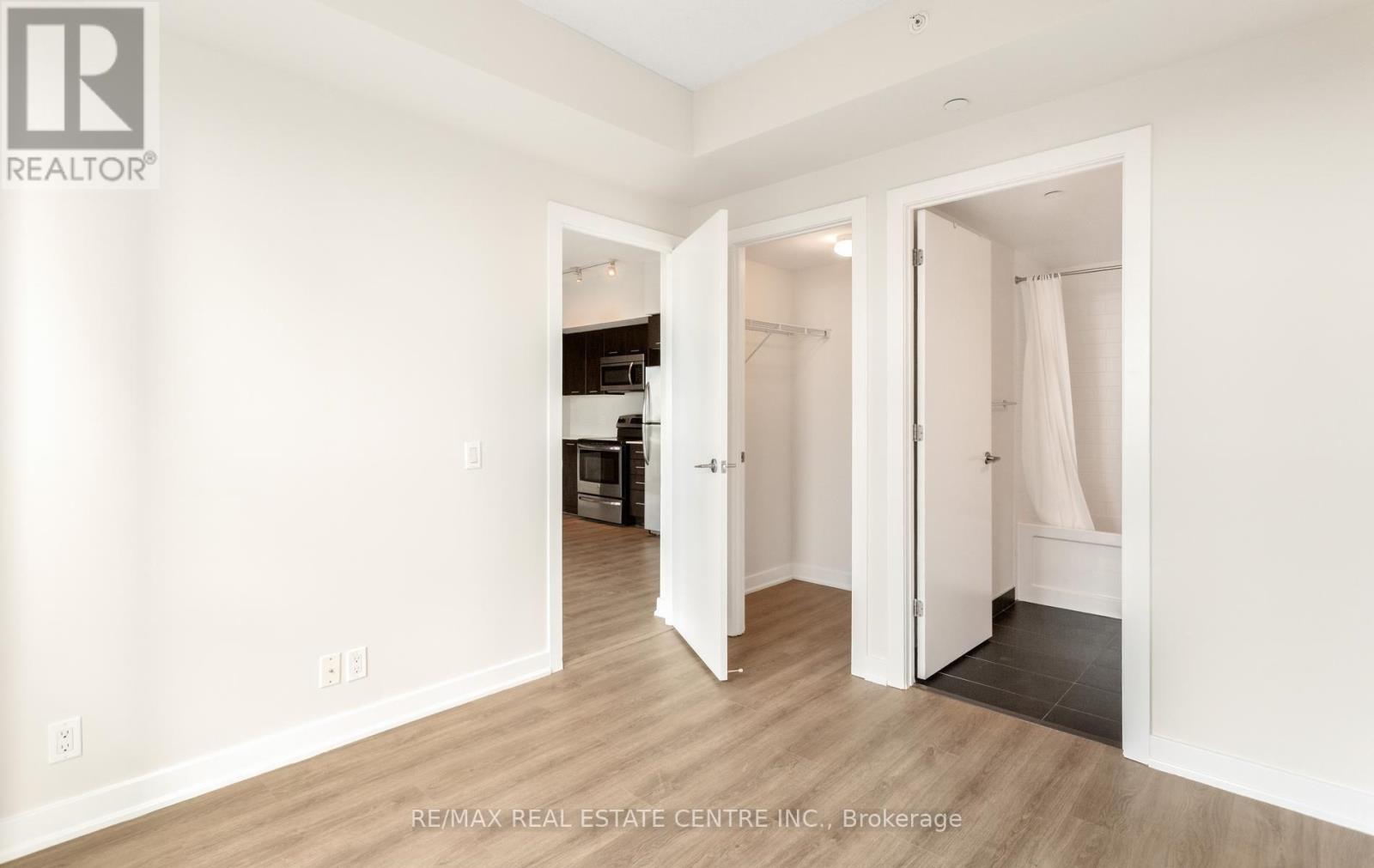 #1602 2220 LAKESHORE BOULEVARD W - 20