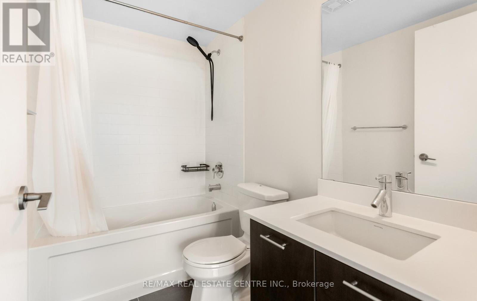 #1602 2220 LAKESHORE BOULEVARD W - 22
