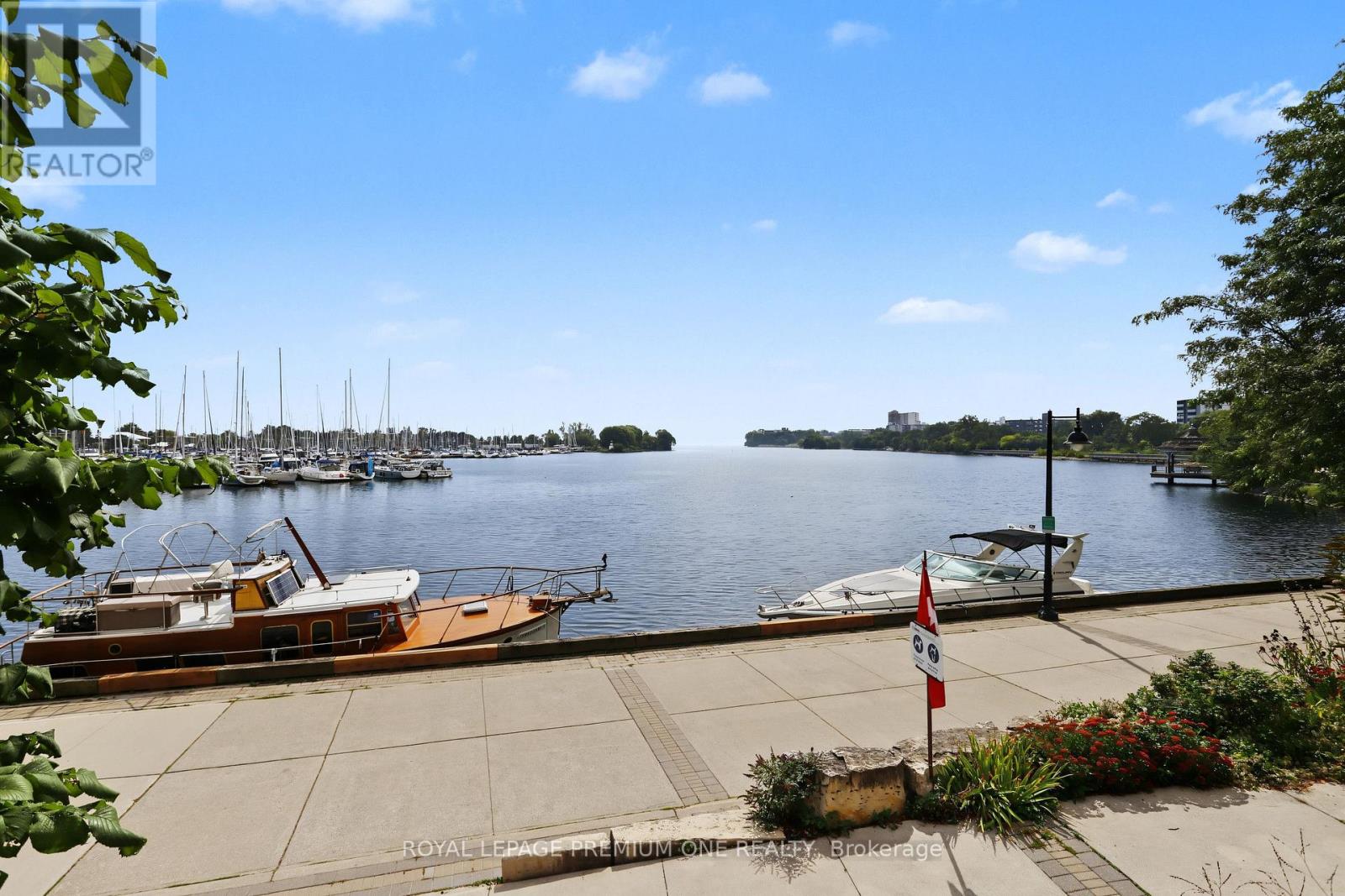 #410 2267 LAKE SHORE BOULEVARD - Image 26