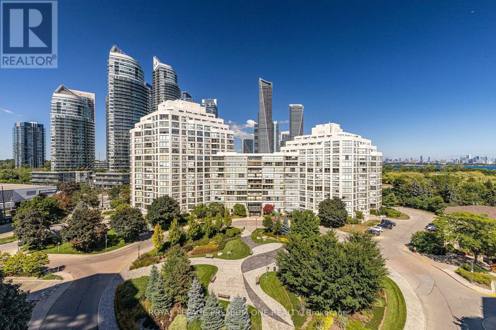 #410 2267 LAKE SHORE BOULEVARD - 34