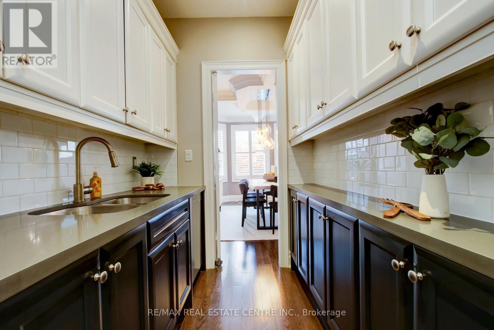 73B JAMES STREET, Toronto (Long Branch) — photo 9